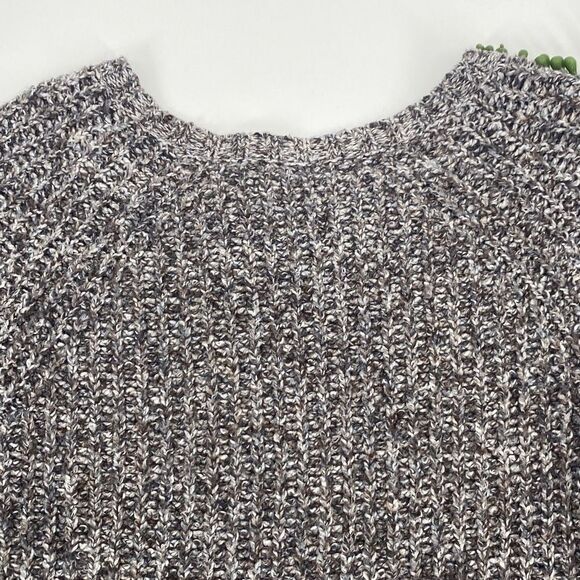 AEO amazingly soft chunky knit oversized marled side slit crew sweater small gre - Picture 8 of 13